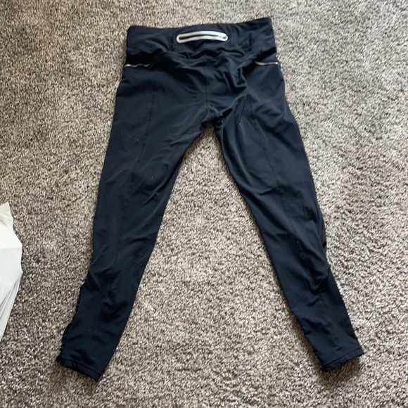 Black leggings - Picture 2 of 3